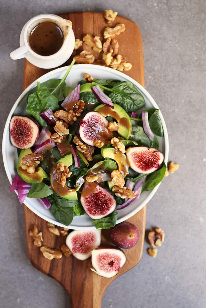Delicious Fig Spinach Salad: Blue Cheese, Goat Cheese & Pecans