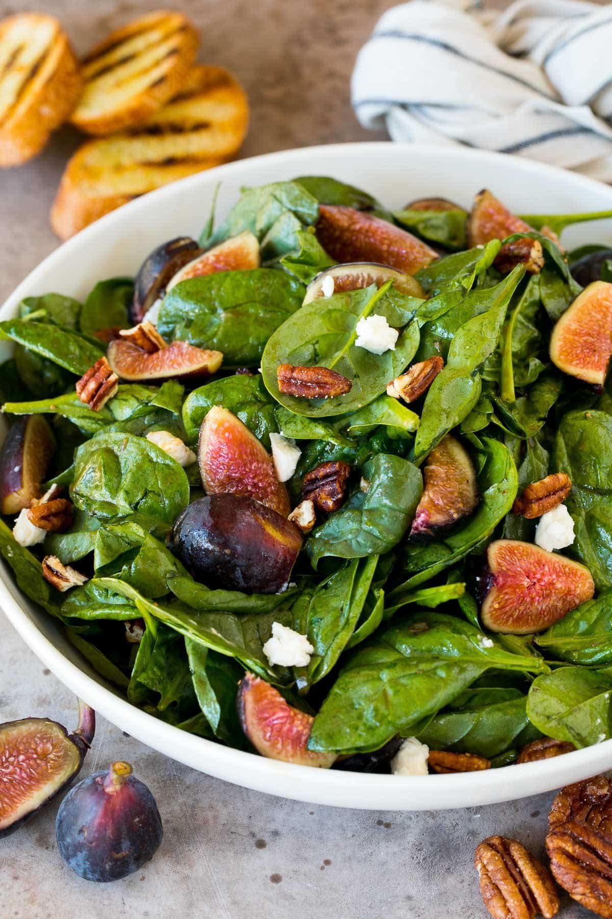 Seasonal Fig Spinach Salad: Quick & Easy Side Dish Recipe
